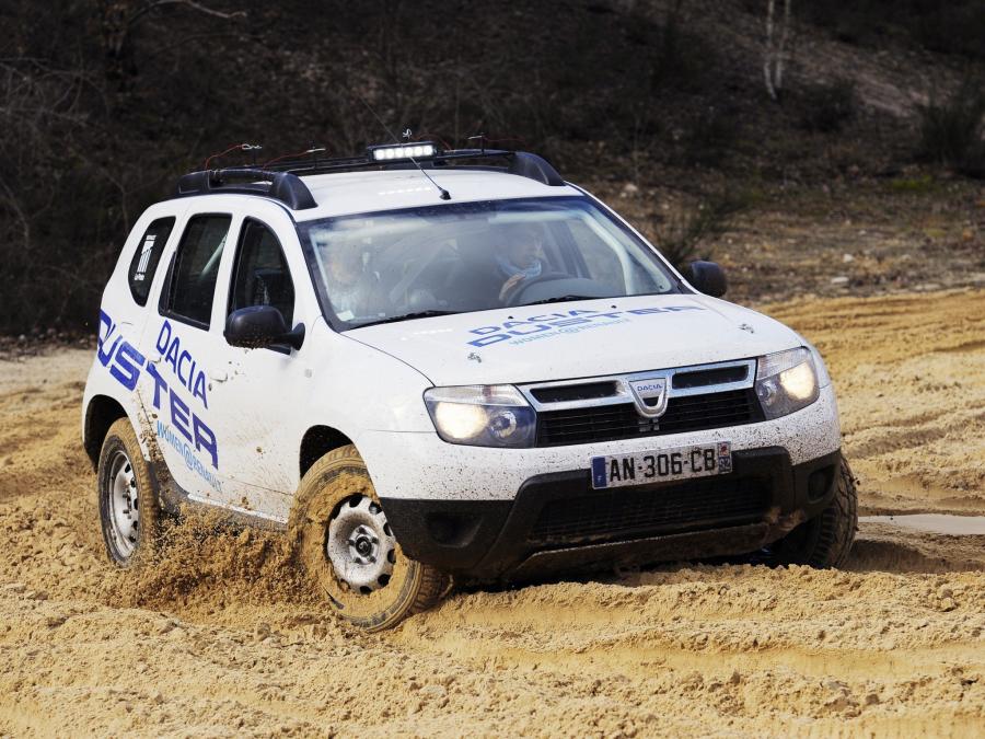  Dacia Duster Rallye Aicha Des Gazelles 2010 года  (фото 8 из 13)